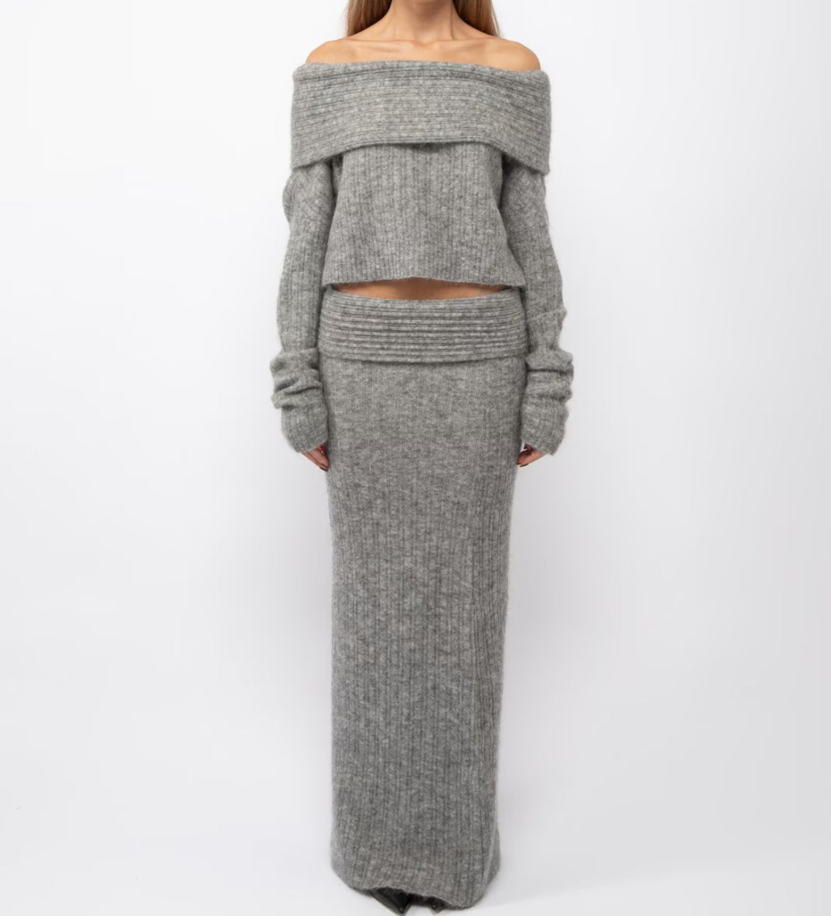 סט סריג שני חלקים חולצת כתפיים חשופות וחצאית מקסי - אילונה